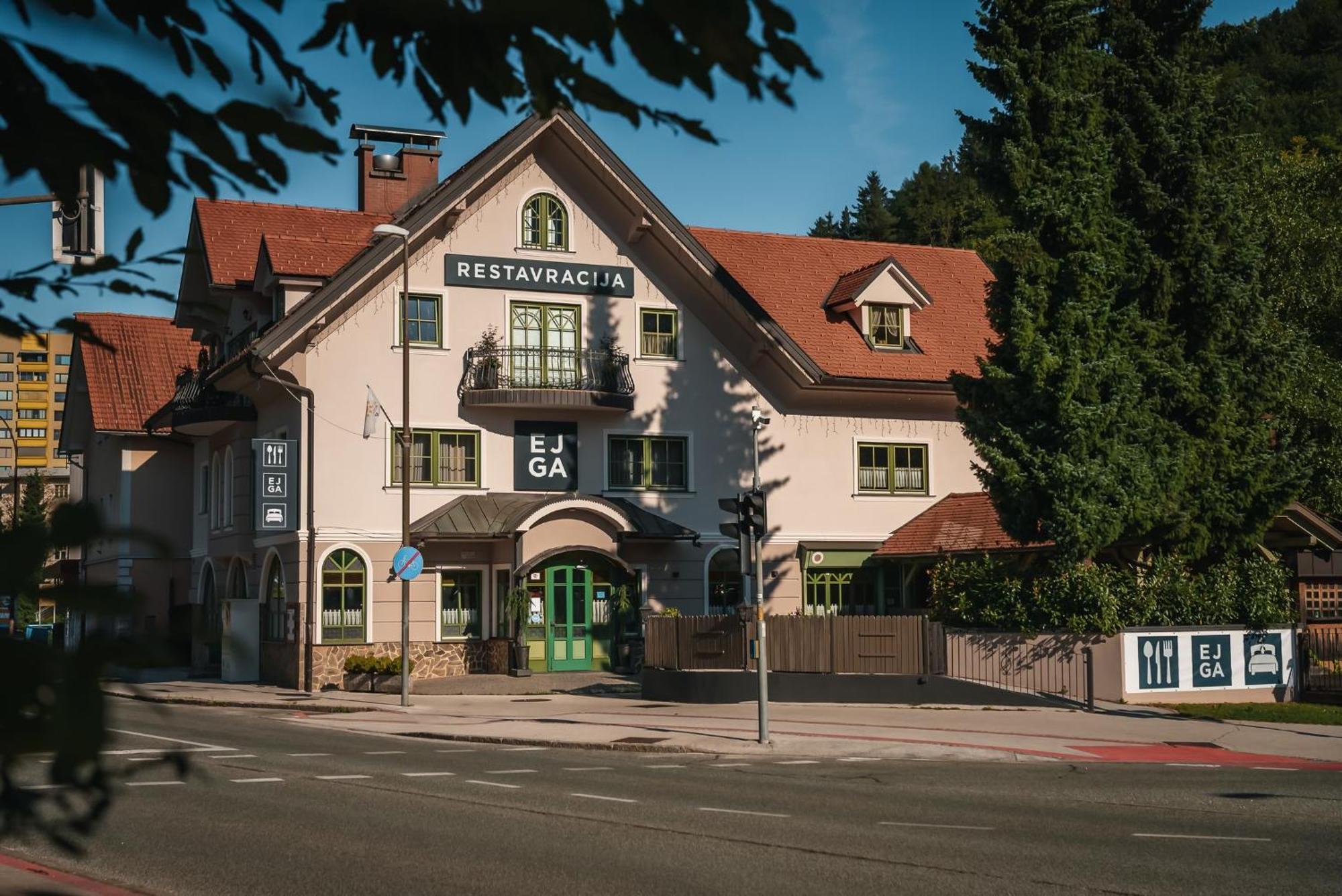 Guest House Ejga ゴレンスカ地方 エクステリア 写真