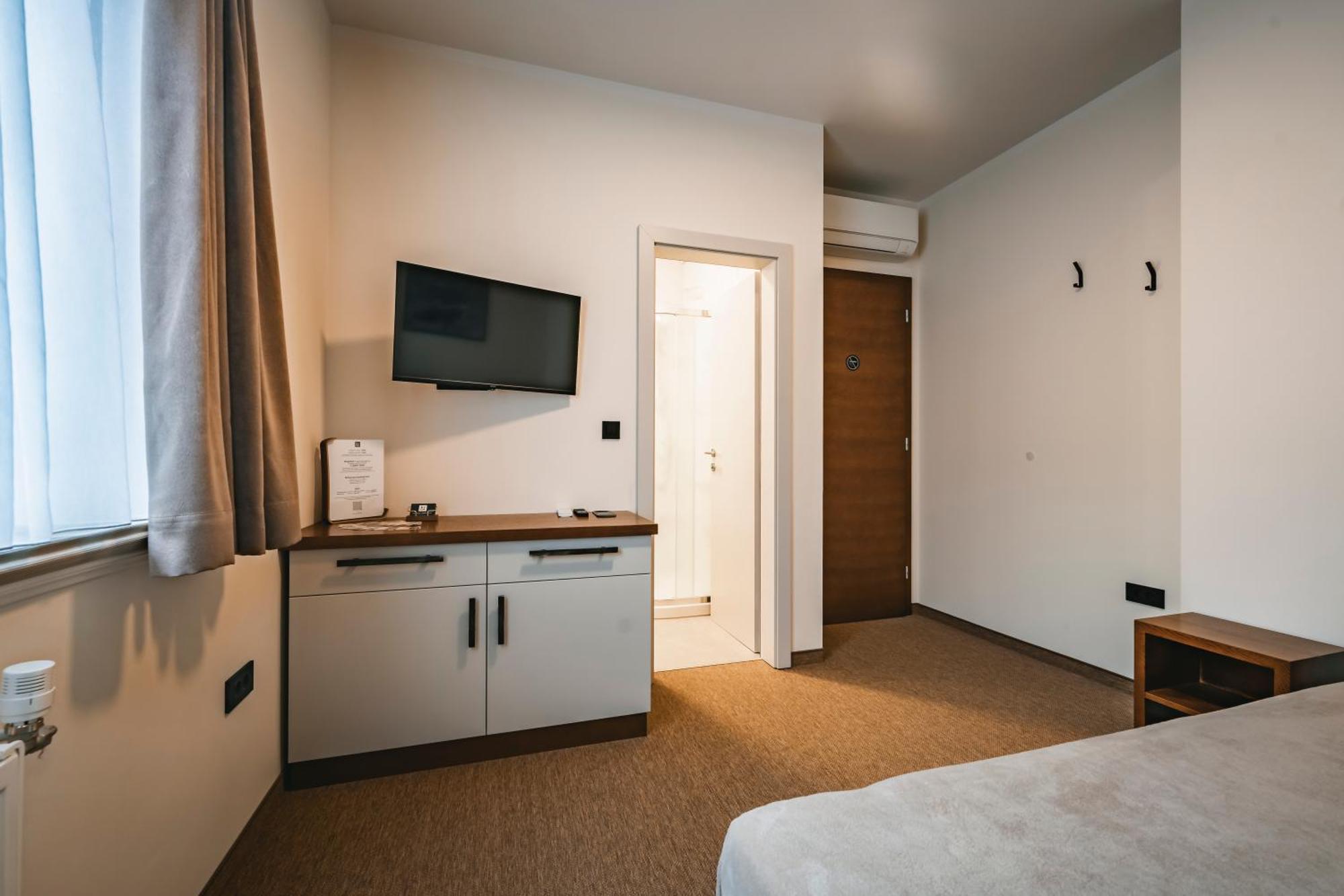 Guest House Ejga ゴレンスカ地方 エクステリア 写真